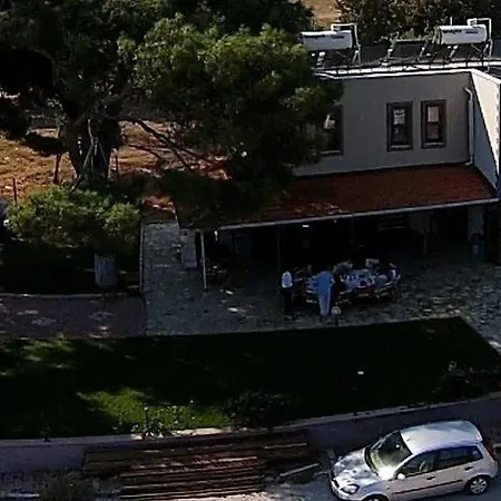 Bed & Breakfast Herrara *